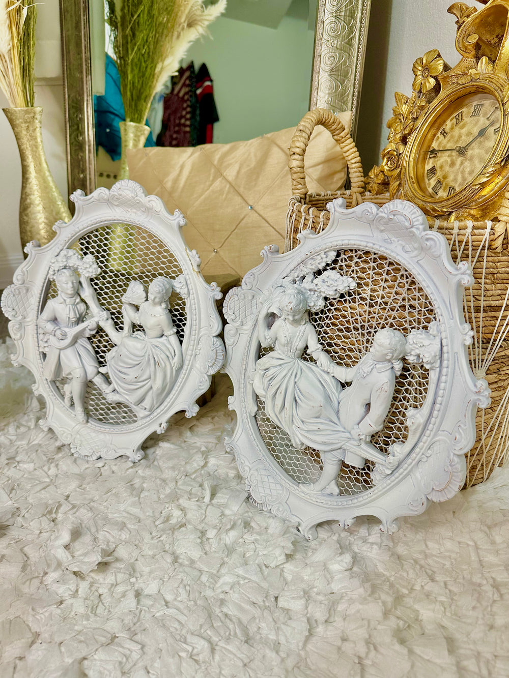 Set of 2 Colonial Couple Wall Art Plaques Home Decor ~Shabby Chic ~ Boho ~ Victorian ~ Courting