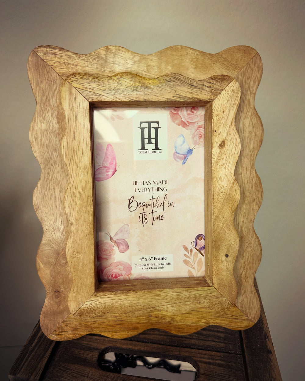 Farmhouse Rustic Wooden Vintage Style Scalloped Picture Frame Shabby Chic