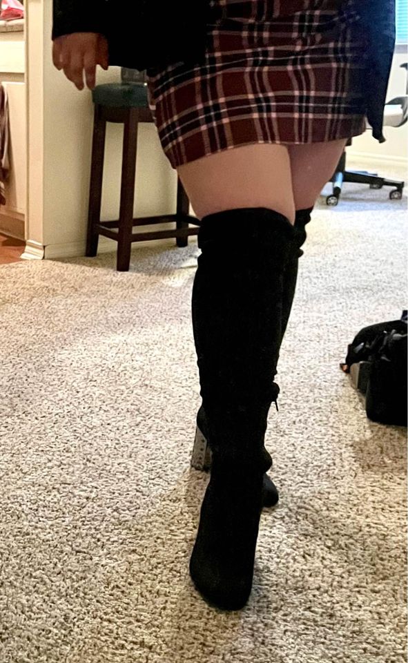 Carlos Santana Thigh High Wide Calf Women's Quantum Fashion Gothic Rave Boots w Metallic Heels 9.5