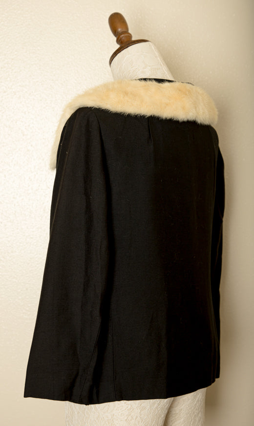 Vintage - 1960S Button Blazer Jacket with Fur Collar Pin Up Gothic Career Womens Size Medium