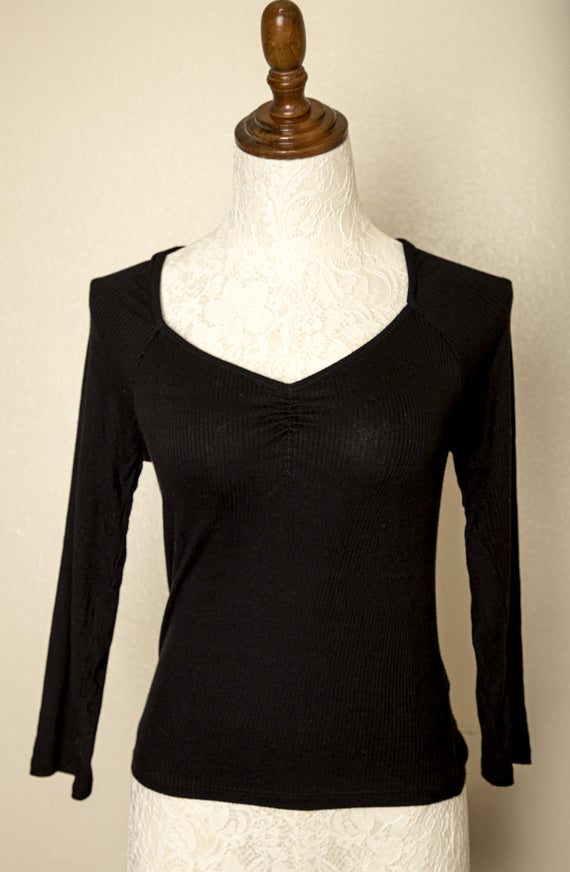 Vintage - Sweetheart Long Sleeve Stretchy Top Stretchy / Gothic / Rave / Punk L